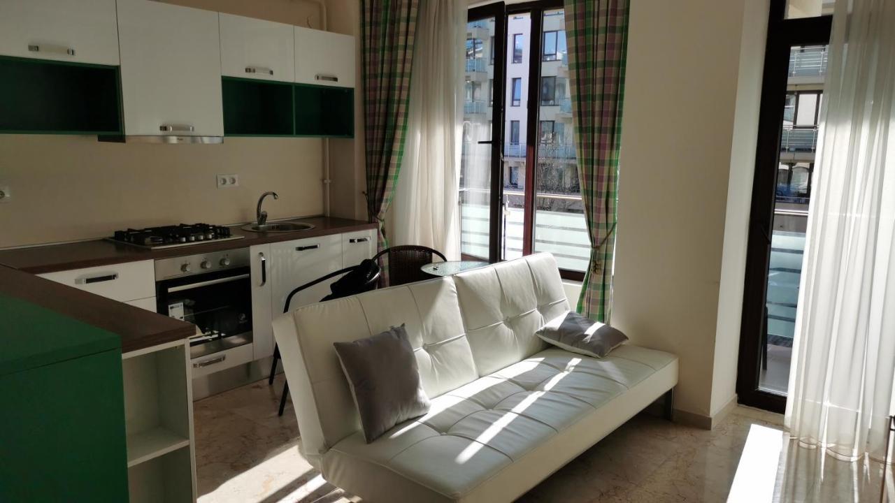 Luxurious Apartment In A Residential Complex In Copou For A Maximum Number Of 3 Persons Iasi Exterior foto